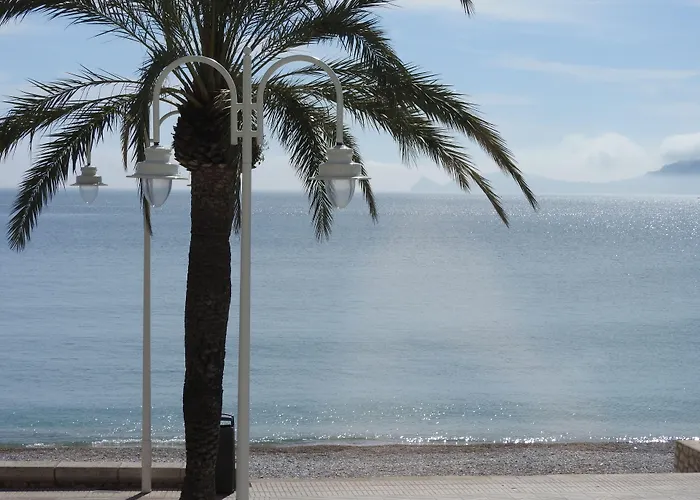 The Beach House Studios & Suites